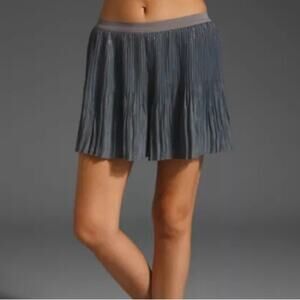 Free People Dressy/Flowy Pleated Gray Silver Shorts, Fully Lined Size Medium